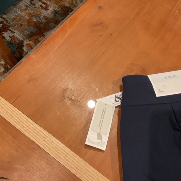 Christopher and Banks Signature Slimming crop pants 6 petite navy blue - Picture 4 of 4